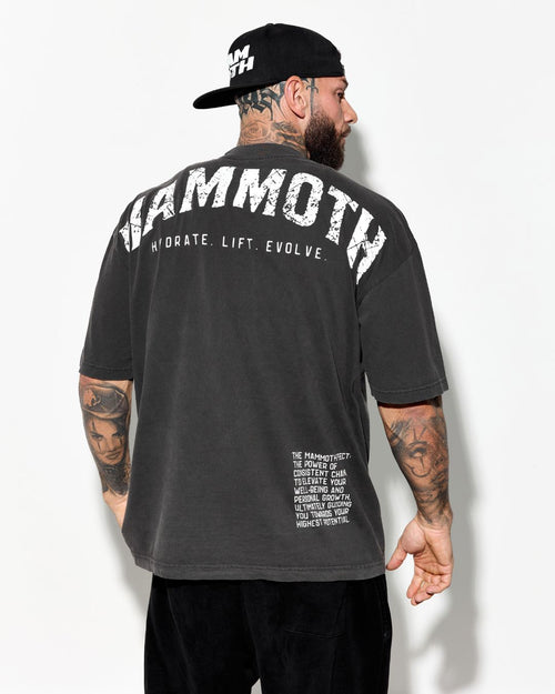 Mammoth Mug t-shirt in shirt - Vintage Black - front view - Canadian hydration brand